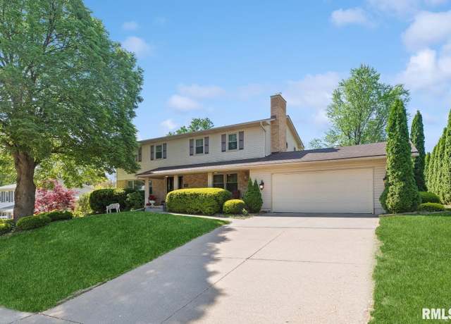 Property at 741 12th Avenue North, Clinton, IA 52732, 4 beds, 2.5 baths