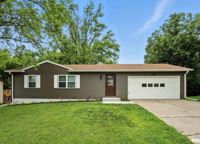 Property at 2910 Maplecrest Rd, Bettendorf, IA 52722, 4 beds, 2 baths