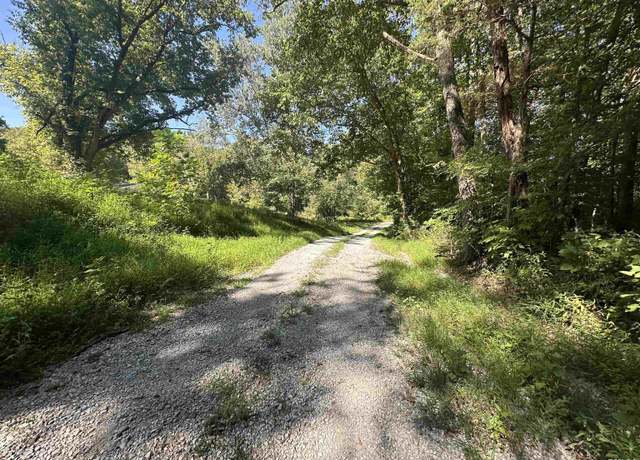 Property at 1010 Woods Rd, Buncombe, IL 62912