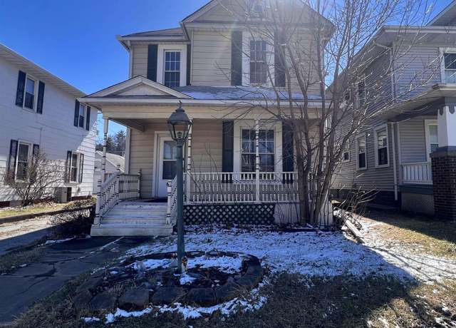 Property at 620 16th Ave, East Moline, IL 61244, 4 beds, 2 baths