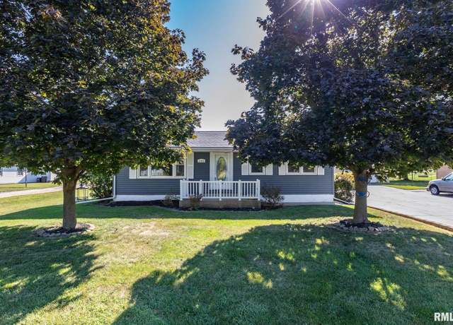 Property at 140 S Roosevelt St, North Pekin, IL 61554, 3 beds, 1 bath