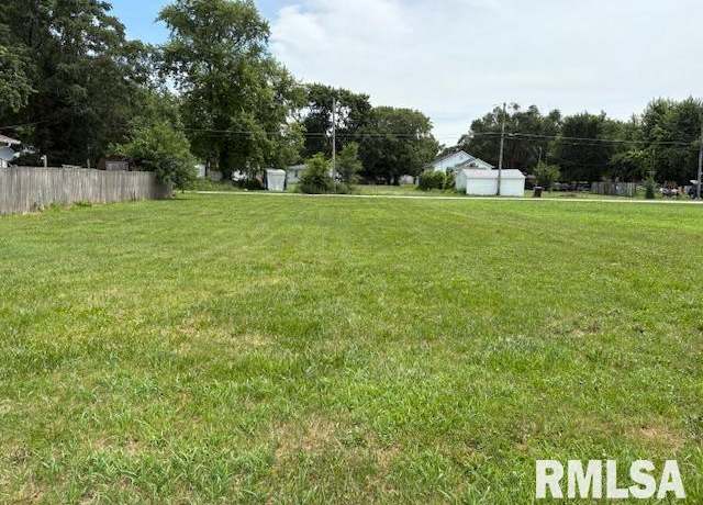 Property at 424 N Jefferson St, Lincoln, IL 62656