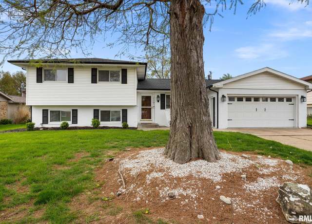 Property at 220 E Lakewood St, Morton, IL 61550, 4 beds, 2 baths