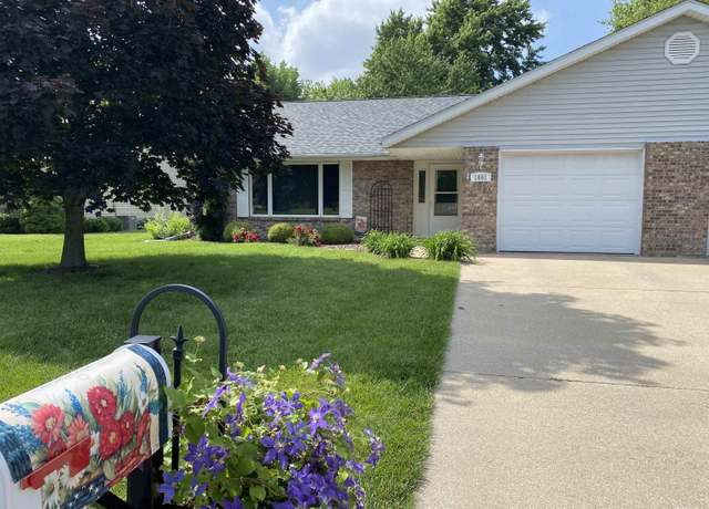 Property at 1661 E Myrtle St, Canton, IL 61520, 2 beds, 2 baths