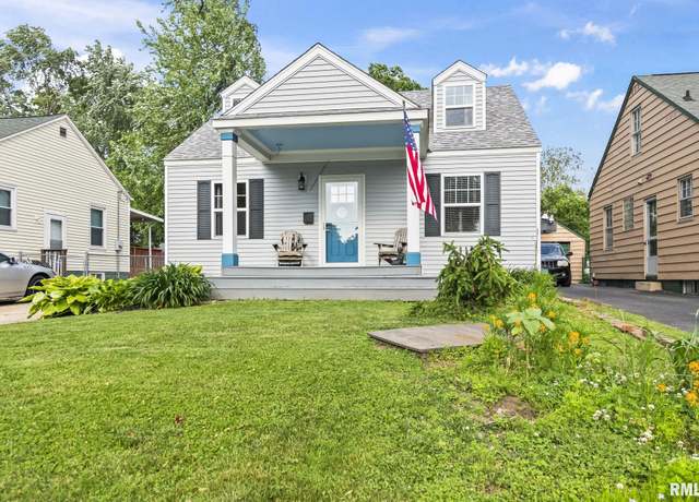Property at 2516 S 8th St, Springfield, IL 62703, 3 beds, 2 baths