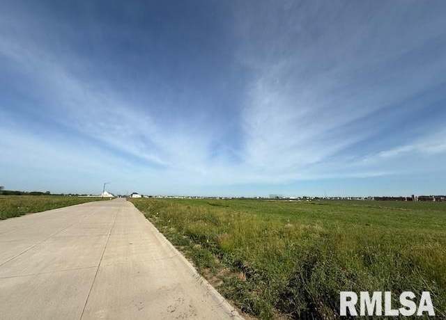 Property at 6868 Meghan Ave, Bettendorf, IA 52722