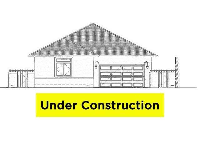Property at 5727 W Deer Park Dr, Peoria, IL 61615, 4 beds, 3.5 baths
