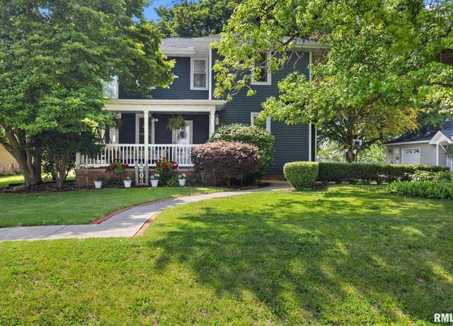 Property at 703 N Main St, Roanoke, IL 61561, 4 beds, 2.5 baths