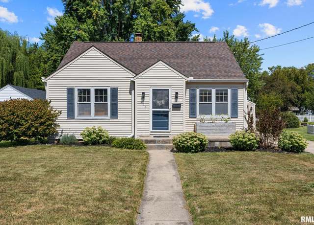 Property at 905 Eldridge St, Washington, IL 61571, 3 beds, 1 bath