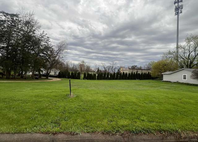 Property at 000 Barker St, Clinton, IA 52732