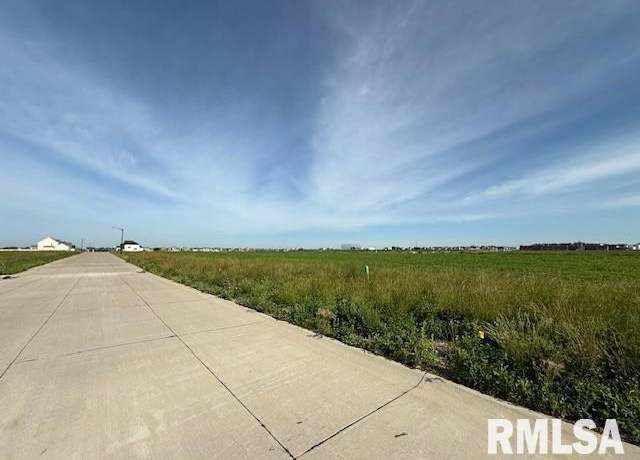 Property at 5494 Meghan Ave, Bettendorf, IA 52722