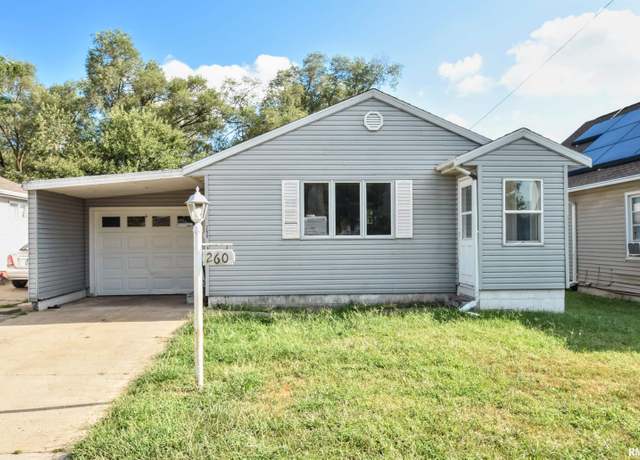 Property at 260 Cooper St, Pekin, IL 61554, 2 beds, 1 bath