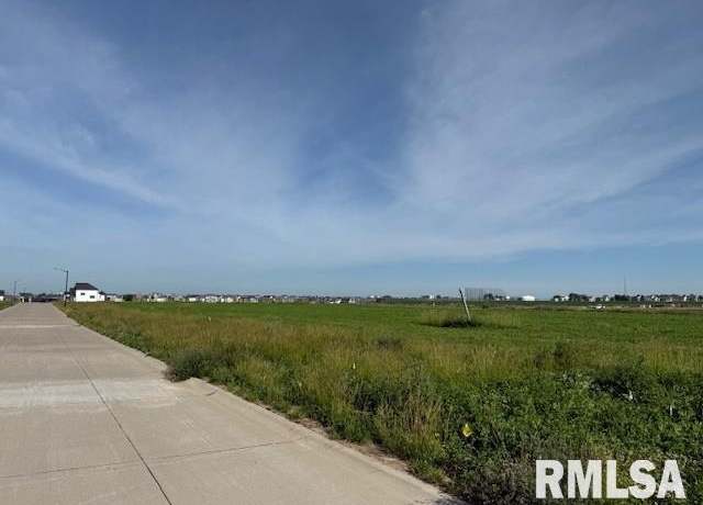 Property at 6708 Meghan Ave, Bettendorf, IA 52722