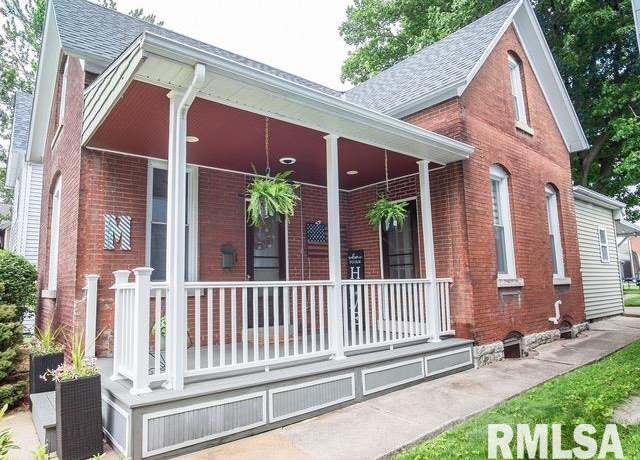 Property at 1208 N 9th St, Quincy, IL 62301, 2 beds, 2 baths