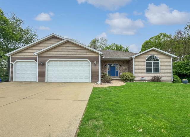 Property at 15317 N 7th St, Chillicothe, IL 61523, 4 beds, 3.5 baths