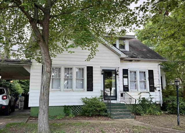 Property at 1703 North Ave, Metropolis, IL 62960, 3 beds, 1.5 baths