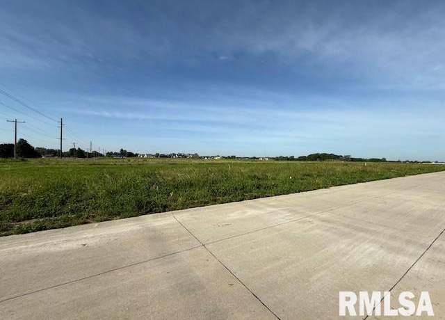 Property at 6709 Meghan Ave, Bettendorf, IA 52722