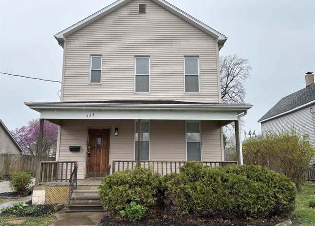 Property at 423 S Washington St, Taylorville, IL 62568, 3 beds, 2 baths