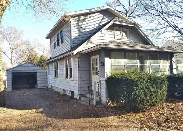Property at 421 Shadoway Dr, East Peoria, IL 61611, 3 beds, 2 baths