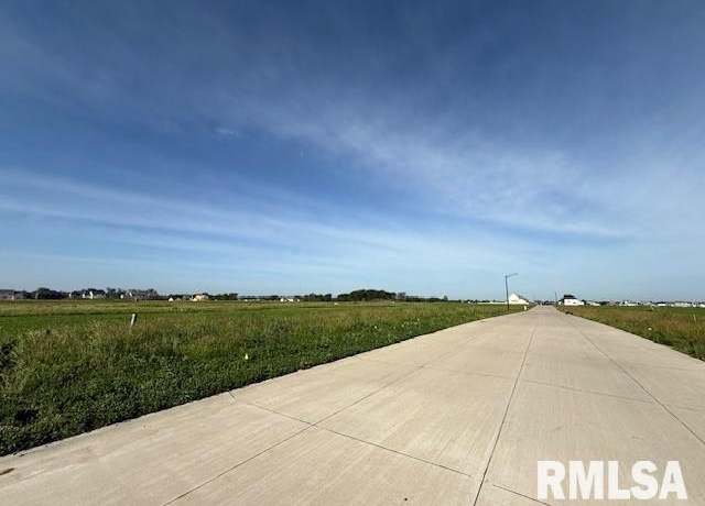 Property at 6755 Meghan Ave, Bettendorf, IA 52722