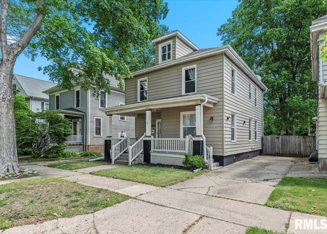 Property at 822 S Douglas Ave, Springfield, IL 62704, 4 beds, 2 baths