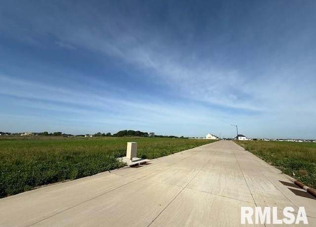 Property at 6795 Meghan Ave, Bettendorf, IA 52722