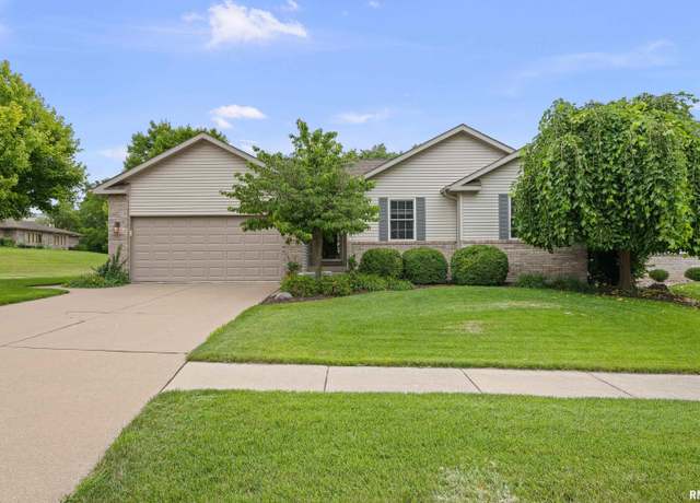 Property at 321 44th Ave, East Moline, IL 61244, 4 beds, 2 baths