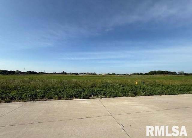 Property at 6831 Meghan Ave, Bettendorf, IA 52722