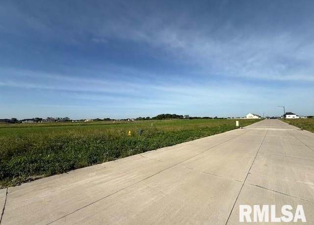 Property at 6865 Meghan Ave, Bettendorf, IA 52722