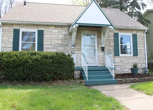 Property at 2221 N Howell St, Davenport, IA 52804, 2 beds, 2 baths