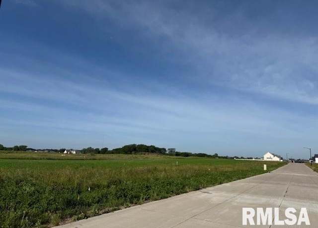 Property at 6909 Meghan Ave, Bettendorf, IA 52722
