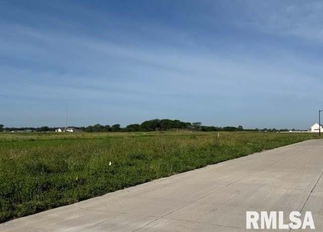 Property at 6935 Meghan Ave, Bettendorf, IA 52722