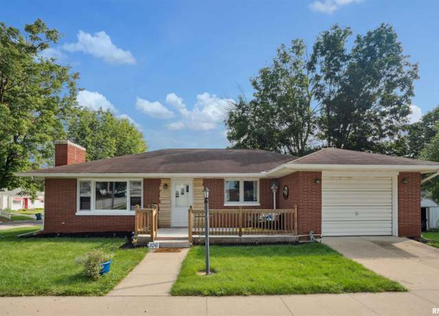 Property at 106 Church Ave, Lost Nation, IA 52254, 2 beds, 1.5 baths