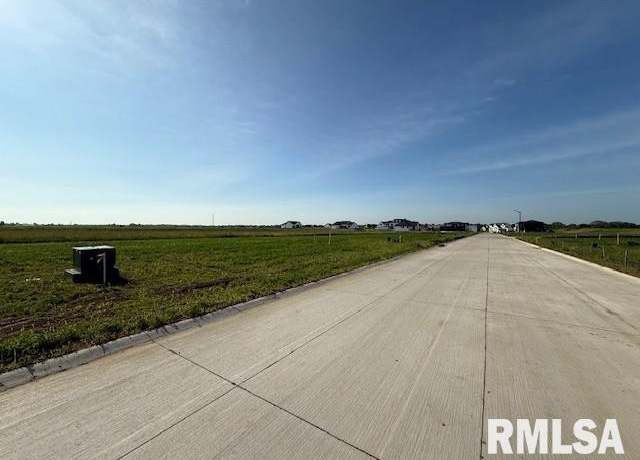 Property at 6961 Meghan Ave, Bettendorf, IA 52722