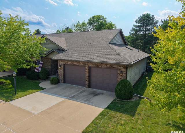 Property at 6919 N Willow Ridge Dr, Peoria, IL 61614, 3 beds, 3 baths