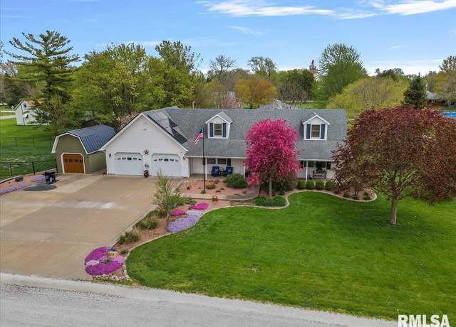 Property at 301 N Alta St, Ashland, IL 62612, 4 beds, 2.5 baths