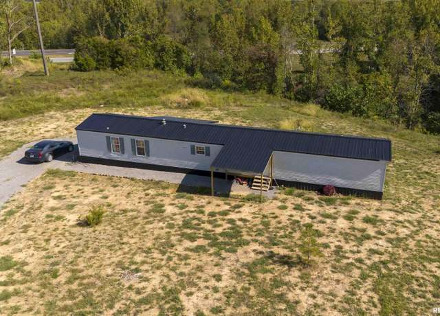 Property at 9200 Charlie Birger Ln, Marion, IL 62959, 3 beds, 2 baths