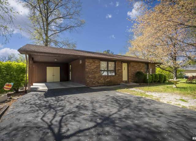 Property at 707 Illinois Ave, Murphysboro, IL 62966, 2 beds, 2 baths