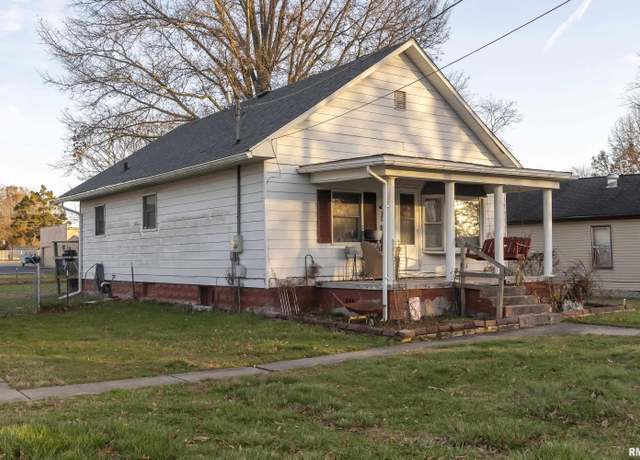 Property at 502 S Clay St, Sesser, IL 62884, 2 beds, 1 bath