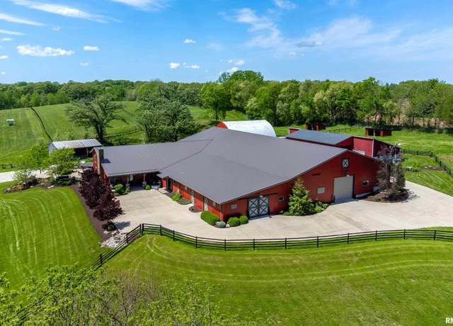 Property at 5122 230th Street North, Port Byron, IL 61275, 2 beds, 4 baths