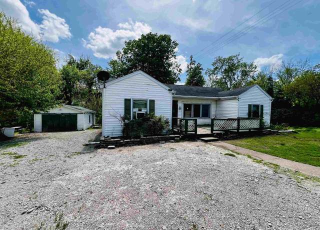 Property at 57 W 3rd St, New Burnside, IL 62967, 3 beds, 1 bath