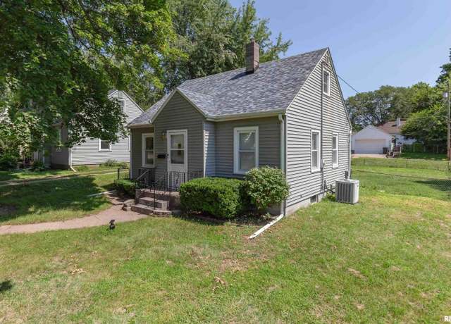 Property at 3413 Fillmore St, Davenport, IA 52806, 3 beds, 1 bath