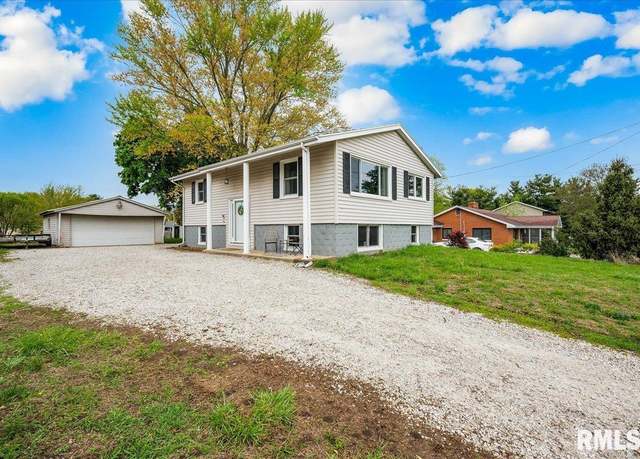 Property at 13207 N Caroline Dr, Chillicothe, IL 61523, 4 beds, 2 baths