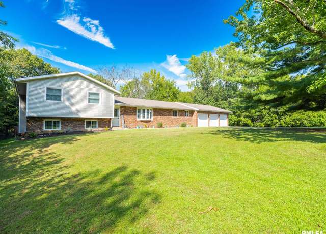 Property at 10821 W Woodhaven Dr, Hanna City, IL 61536, 3 beds, 3.5 baths