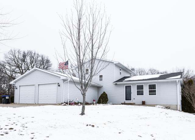 Property at 1577 N 1925th Pl, Paloma, IL 62359, 2 beds, 3.5 baths