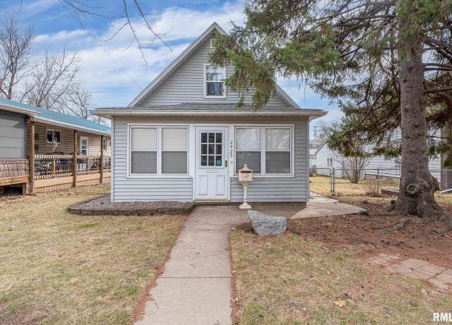 Property at 2425 Barker St, Clinton, IA 52732, 2 beds, 1 bath