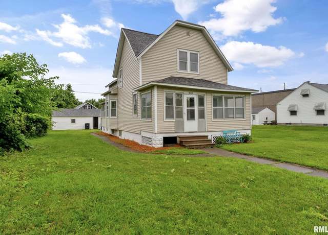 Property at 5423 3rd Ave, Moline, IL 61265, 3 beds, 1 bath