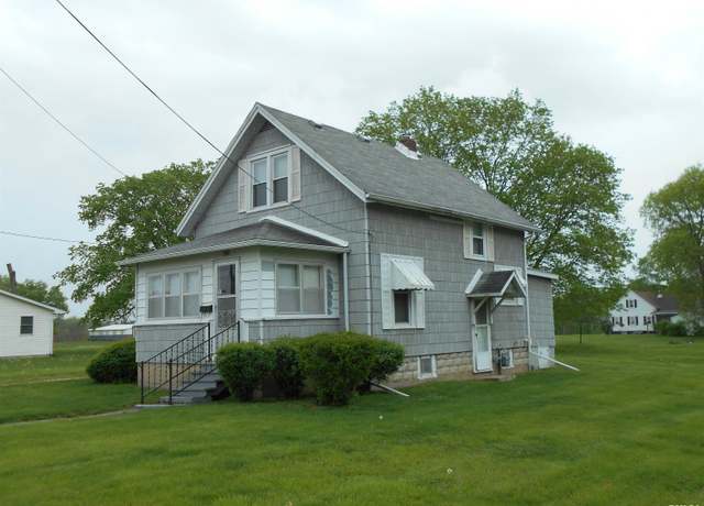 Property at 403 E Wood St, Avon, IL 61415, 2 beds, 2 baths