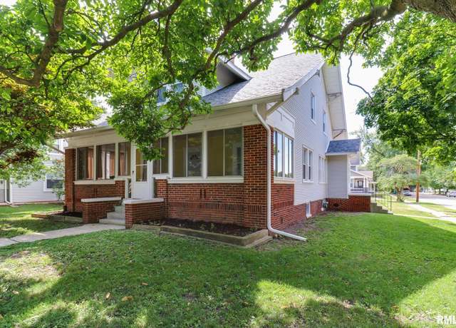Property at 106 W Boundary St, Stanford, IL 61774, 5 beds, 1.5 baths