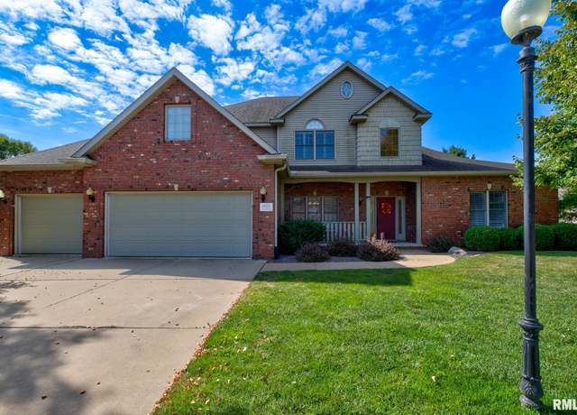 Property at 6004 W Woodbridge Pl, Peoria, IL 61615, 4 beds, 3.5 baths